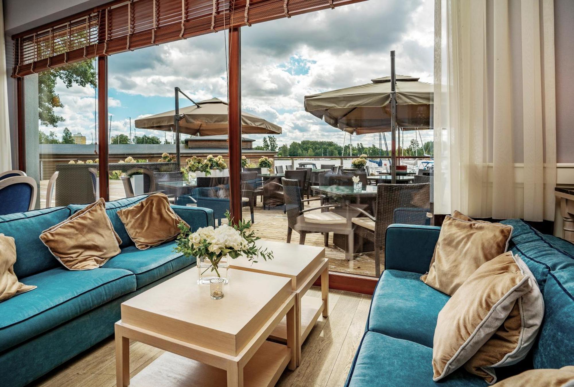 Tiffi Boutique Hotel Ольштын Экстерьер фото